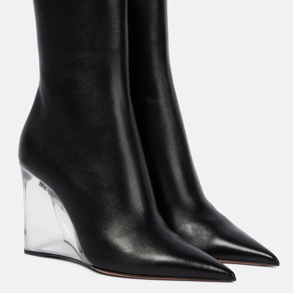 Black Boots
